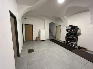 Prodej ubytování, Okna, 715 m2