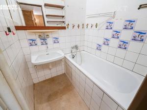 Prodej rodinného domu, Křtiny, 107 m2