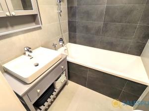 Prodej bytu 2+kk, Praha - Hlubočepy, Wassermannova, 64 m2