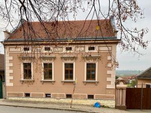 Prodej výrobních prostor, Čečelice, Všetatská, 1000 m2