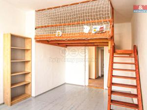 Prodej bytu 2+1, Nový Bor, Palackého náměstí, 66 m2