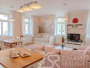 Prodej bytu 3+kk, Kašperské Hory, Náměstí, 90 m2