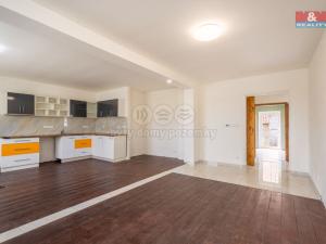 Prodej rodinného domu, Zalužany, 160 m2