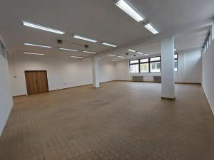 Pronájem obchodního prostoru, Šenov, Radniční náměstí, 110 m2
