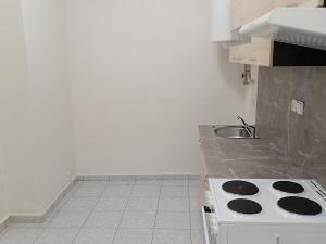 Pronájem bytu 1+kk, Kladno, Osvoboz. pol. vězňů, 41 m2