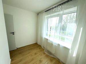 Prodej bytu 3+kk, Milovice, Spojovací, 45 m2