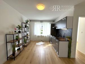 Prodej bytu 3+kk, Milovice, Spojovací, 45 m2