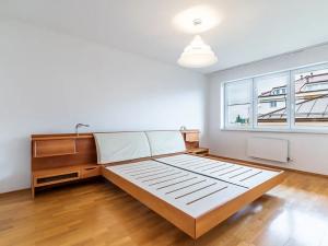 Pronájem bytu 4+1, Praha - Libeň, Společná, 110 m2