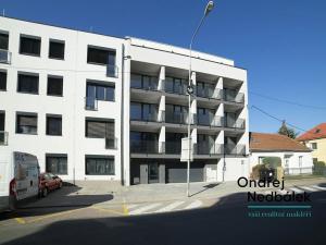 Pronájem bytu 1+kk, Zlín, Kvítková, 33 m2
