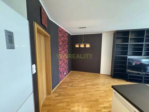Pronájem bytu 3+kk, Praha - Hrdlořezy, Hrdlořezská, 74 m2