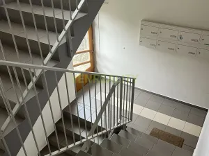 Pronájem bytu 3+kk, Praha - Hrdlořezy, Hrdlořezská, 74 m2