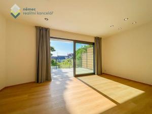 Prodej bytu 2+kk, Praha - Kobylisy, Klapkova, 86 m2