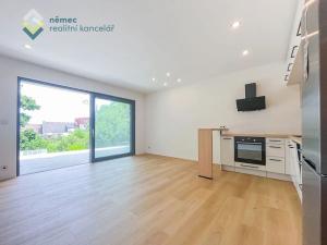 Prodej bytu 2+kk, Praha - Kobylisy, Klapkova, 86 m2