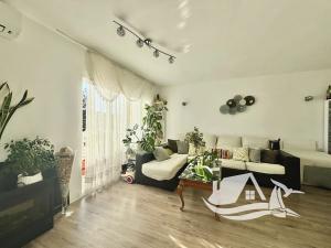 Prodej bytu 4+kk, Manilva, Španělsko, 81 m2