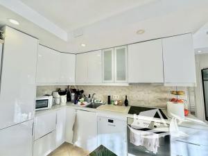 Prodej bytu 4+kk, Manilva, Španělsko, 81 m2