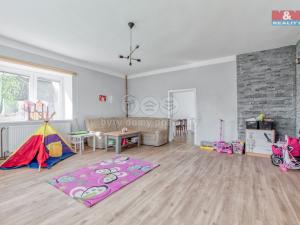 Prodej rodinného domu, Pazderna, 244 m2