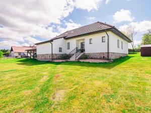 Prodej rodinného domu, Štítov, 242 m2