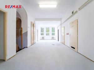 Pronájem kanceláře, Nymburk, Velké Valy, 250 m2