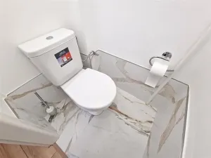 Pronájem bytu 1+kk, Praha - Holešovice, Jankovcova, 30 m2