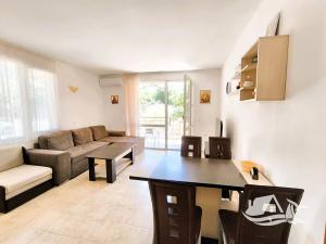 Prodej bytu 2+kk, Sveti Vlas, Bulharsko, 63 m2