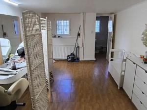 Pronájem obchodního prostoru, Cheb, Svobody, 81 m2