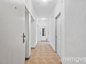 Prodej bytu 3+1, Praha - Kobylisy, Střelničná, 80 m2