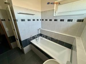 Prodej bytu 2+kk, Praha - Horní Měcholupy, Hornoměcholupská, 64 m2