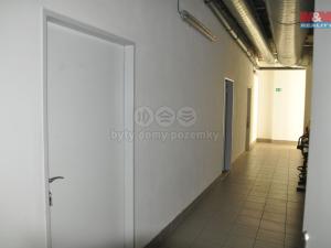 Pronájem obchodního prostoru, Liberec - Liberec VI-Rochlice, Ježkova, 487 m2