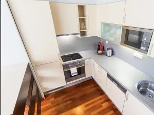 Pronájem bytu 2+kk, Praha - Nové Město, Horská, 67 m2