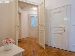 Pronájem kanceláře, Praha - Vinohrady, Italská, 110 m2