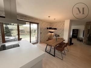 Pronájem rodinného domu, Roudné, Lesní, 171 m2