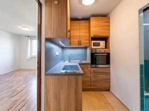 Pronájem bytu 2+kk, Přerov, Kosmákova, 42 m2