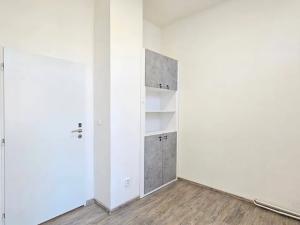 Pronájem obchodního prostoru, Kolín, Kouřimská, 42 m2
