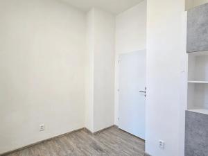 Pronájem obchodního prostoru, Kolín, Kouřimská, 42 m2