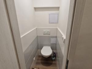 Pronájem bytu 1+1, Vsetín, Na Kamencoch, 37 m2