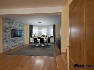 Pronájem rodinného domu, Úvaly, 200 m2