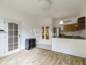 Prodej bytu 2+kk, Praha - Nusle, Žateckých, 34 m2