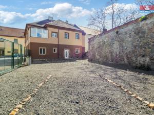 Prodej činžovního domu, Lochovice, 409 m2