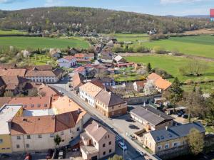 Prodej činžovního domu, Lochovice, 409 m2