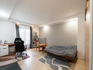 Prodej bytu 3+1, Praha - Kobylisy, Vršní, 65 m2