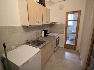 Pronájem bytu 1+kk, Praha - Vysočany, Pod strojírnami, 33 m2