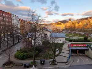 Prodej bytu 3+1, Karlovy Vary, náměstí Dr. M. Horákové, 77 m2