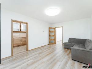Prodej bytu 3+1, Praha - Chodov, Valentova, 65 m2