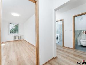 Prodej bytu 3+1, Praha - Chodov, Valentova, 65 m2