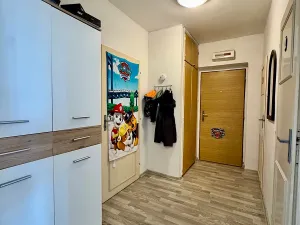 Prodej bytu 3+1, Dubenec, 71 m2