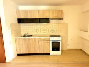 Pronájem bytu 2+kk, Jablonec nad Nisou, Rybářská, 32 m2