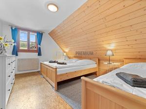 Prodej chalupy, Velké Karlovice, 180 m2