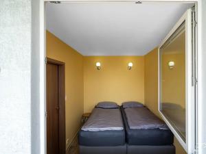 Pronájem bytu 2+kk, Praha - Bohnice, Poznaňská, 55 m2