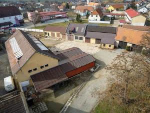 Prodej výrobních prostor, Branišovice, 2418 m2