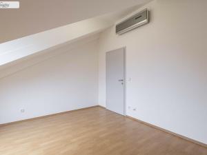 Pronájem bytu 2+kk, Praha - Smíchov, Štefánikova, 55 m2